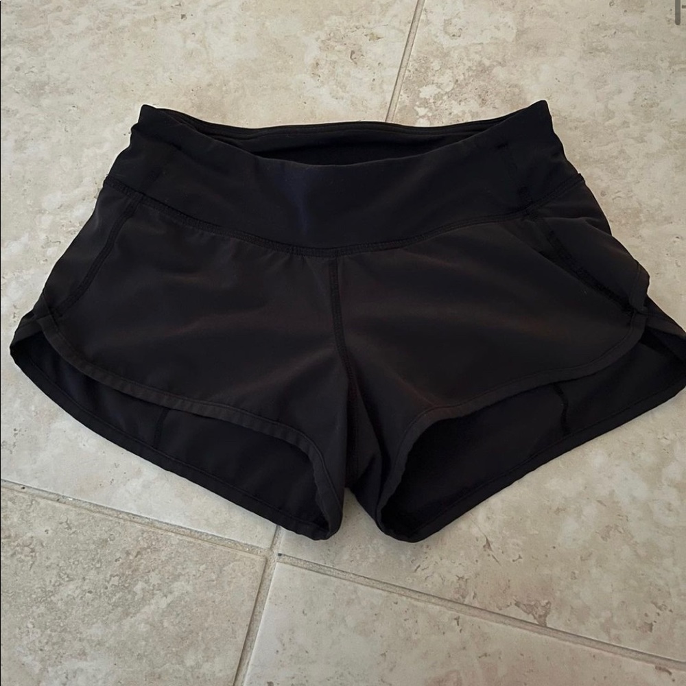 Hotty Hot Low-Rise Lined short 2.5
Size: 2
Cost: 60
Selling: 40